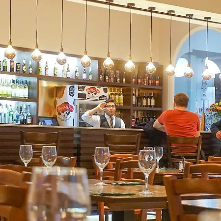 Best Western Peckham Hotel 3*