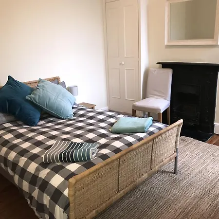 Apartment Wix's Lane London