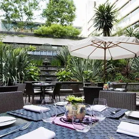 Swissotel The Howard Otel 5*