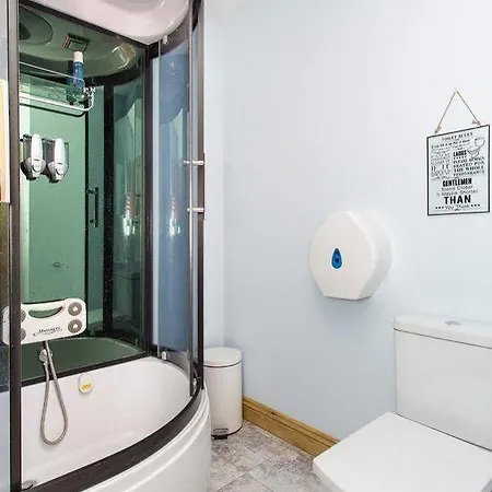 406 Harrow Guest house