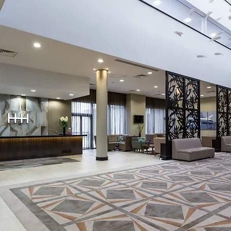 Heston Hyde Hotel 4*