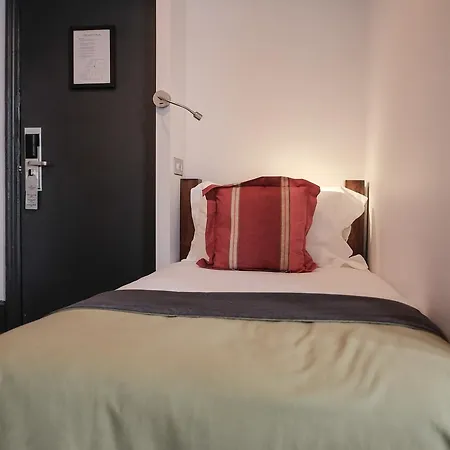 The Wellington 3*