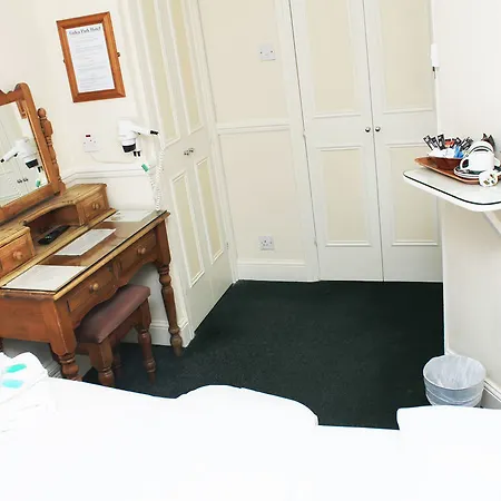 Hotel Gidea Park 3*