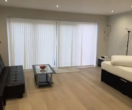 The Armitage Pensjonat 2*