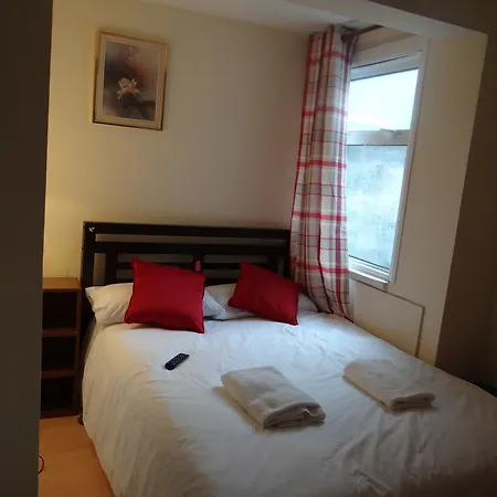 Vallance Road House