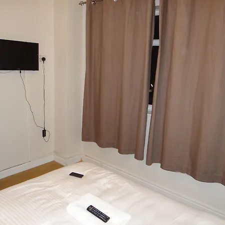 Гостевой дом Vallance Road House Лондон