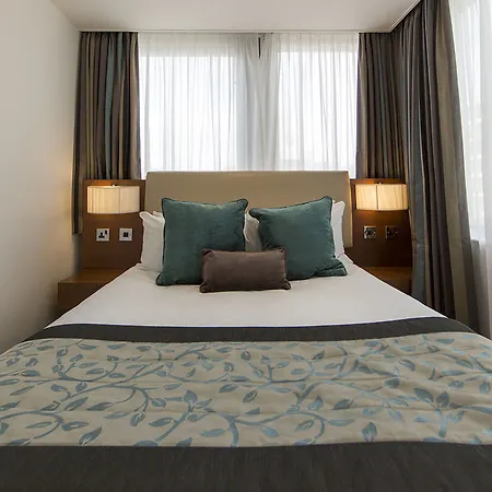 Thistle Trafalgar - Leicester Square Hotel 4*