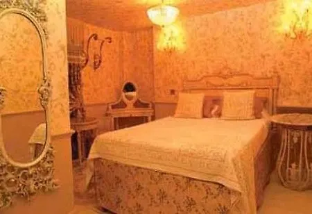 Pavilion Hotel London