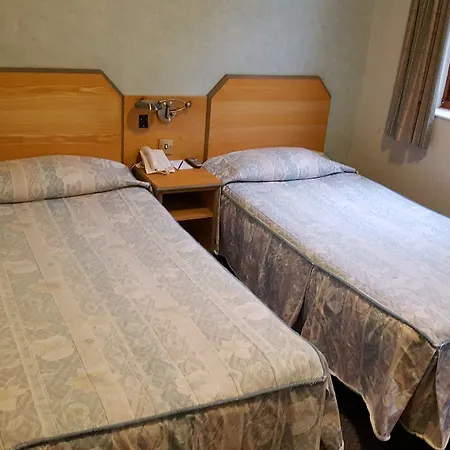 Hotel Norfolk Plaza