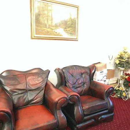 St George's Hotel 2*