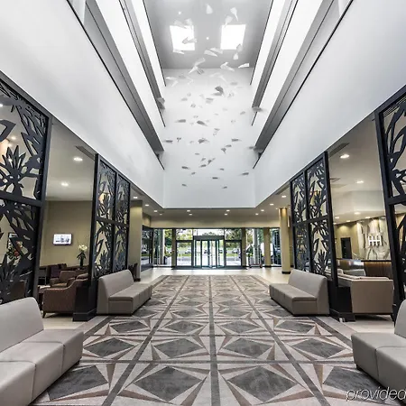 Hotel Heston Hyde 4*
