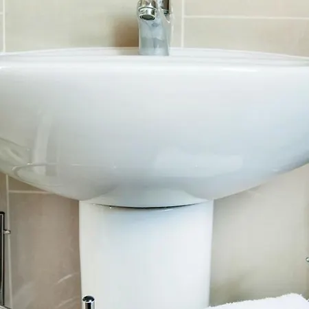 Capital Host- Apartments Euston Apartment London