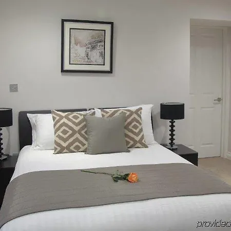 Smart Covent Garden Apartment