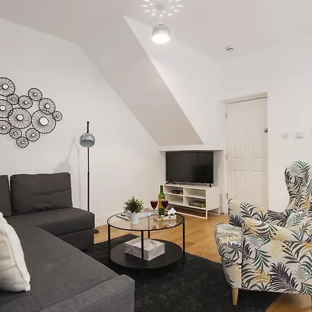 The North End Road Apartment