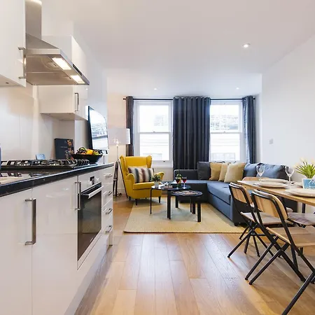Apartment The North End Road