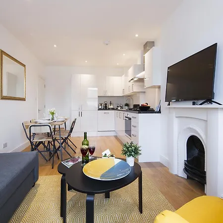 The North End Road Apartment