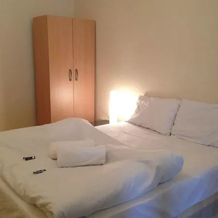 Hotel Lathom London