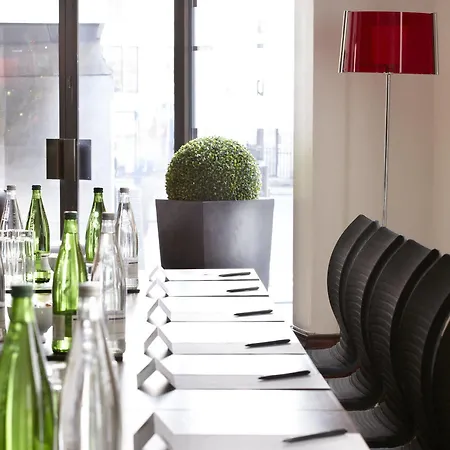 Hotel Thistle Trafalgar - Leicester Square