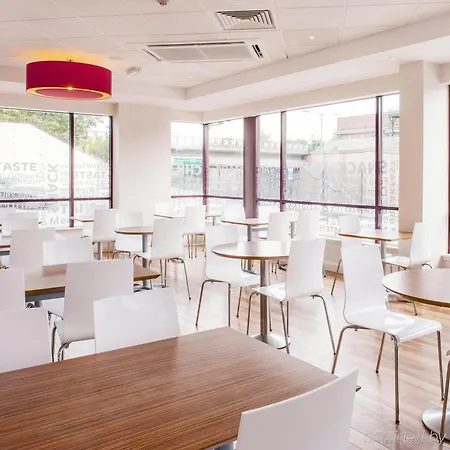 Travelodge Wembley 3* London
