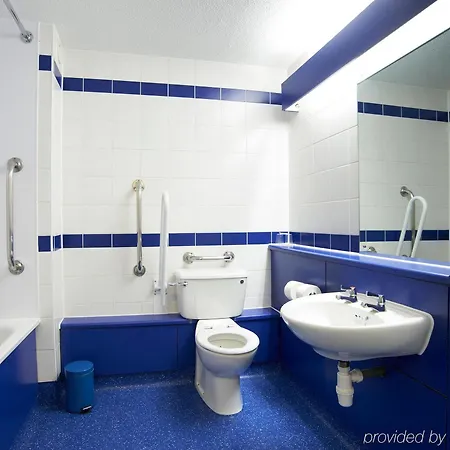 Hotel Travelodge Battersea Londra