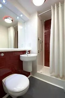 Travelodge Woolwich 3* Лондон