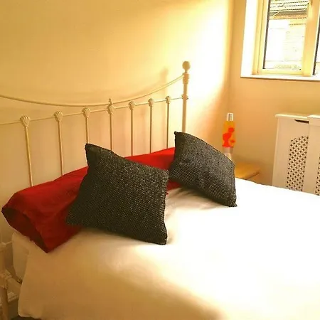 Balfern 2* London