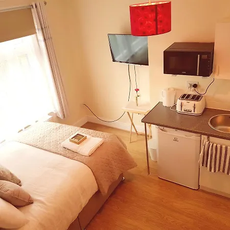 Hotel Kathleen House 3*