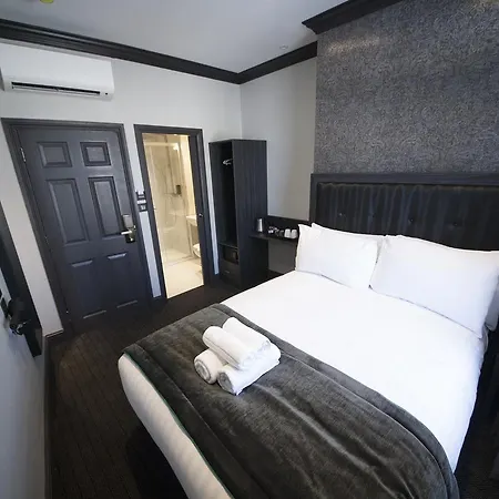 The Duke Bed & Breakfast 3*