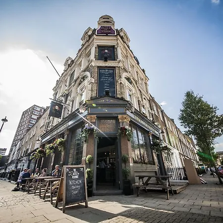 Bed & Breakfast The Duke 3*