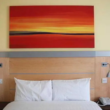 Holiday Express - Newbury Park, An Ihg 3*