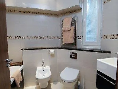 Arlington House 4*
