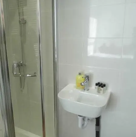 36 Hyde Park Gate Inn 3*