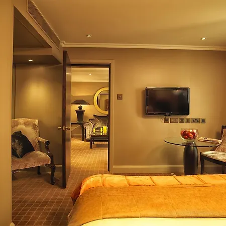 Szálloda Radisson Blu Hotel, London Heathrow 4*