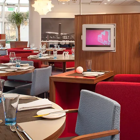Ξενοδοχείο Novotel Bridge 4*