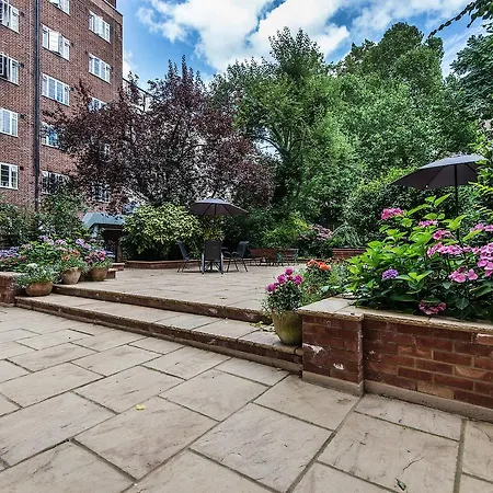 Vincent House 3* London