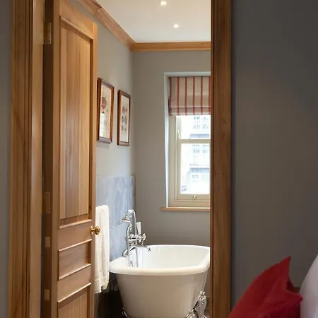 Hotel The Grazing Goat 3*