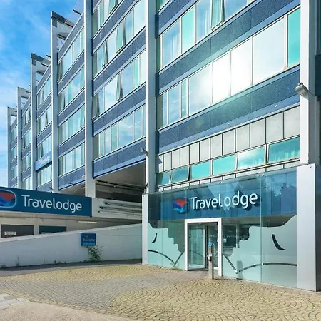 Hotel Travelodge Teddington 3*