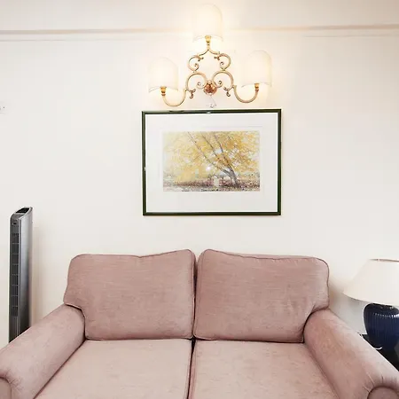 South Kensington Concierge *