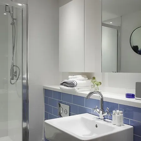 Rockwell East-tower Bridge Hotel Londra