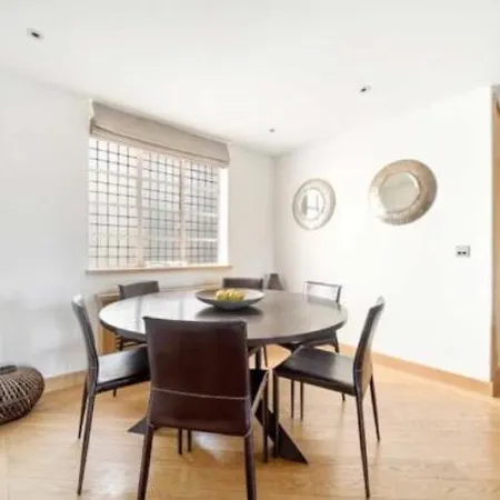 Portman Square Apartments London