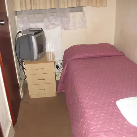 A To Z Bed & Breakfast 2*
