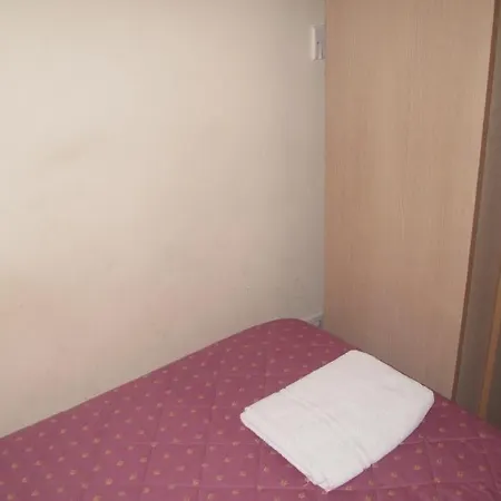 A To Z Bed & Breakfast Richmond (Greater London)