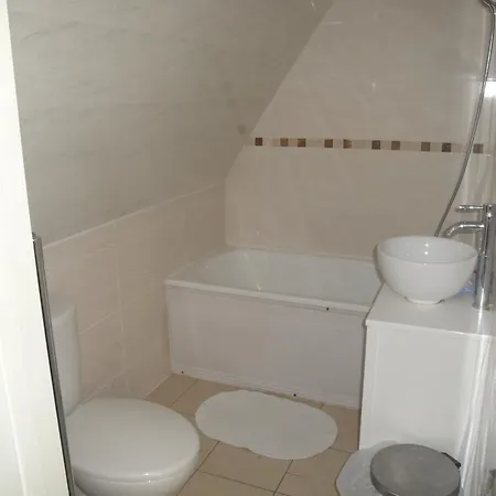 Πανδοχείο Beaconsfield 2*