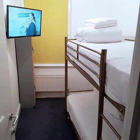 Where To Sleep - Brixton High Street Guest house 3*