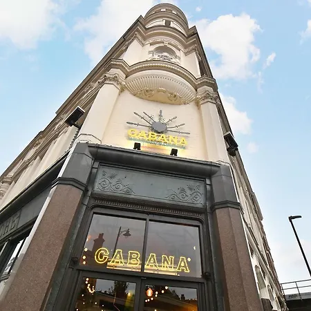 Where To Sleep - Brixton High Street London