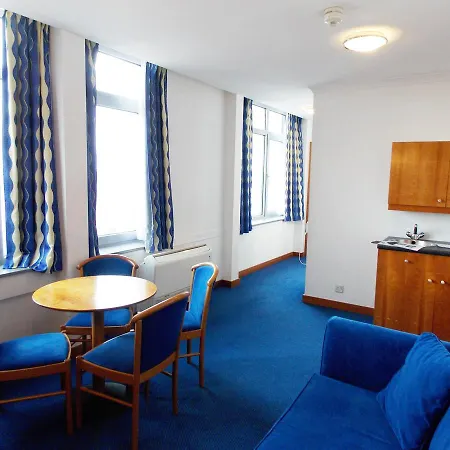 Hotel - Wembley International 3*