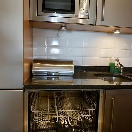 Aparthotel Fox 4*