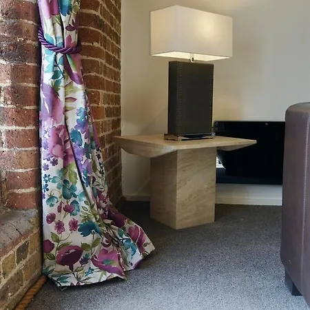 Fox Aparthotel 4*