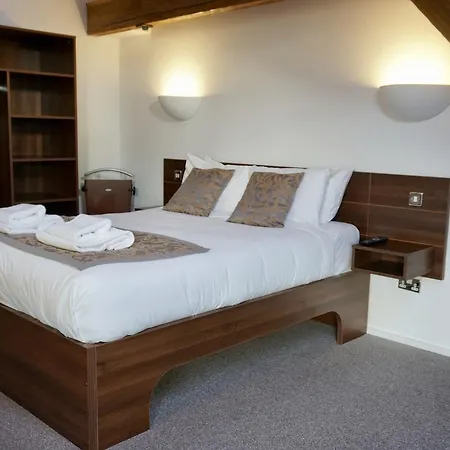 Fox Aparthotel 4*