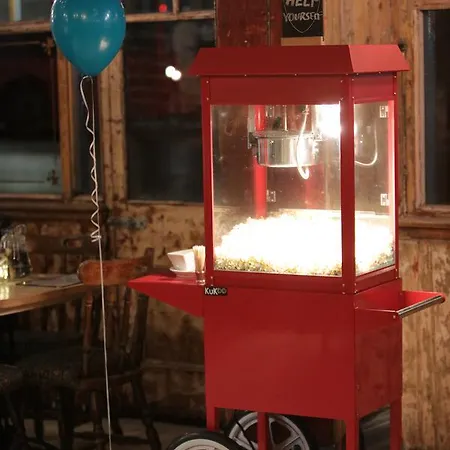 Мини-отель New Market Ale House Лондон